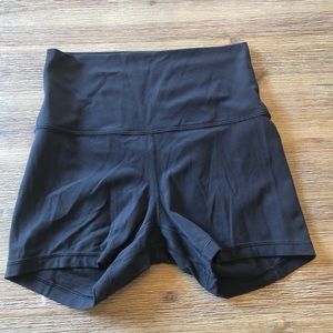 Lululemon align short